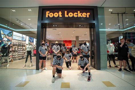 women's foot lockers.